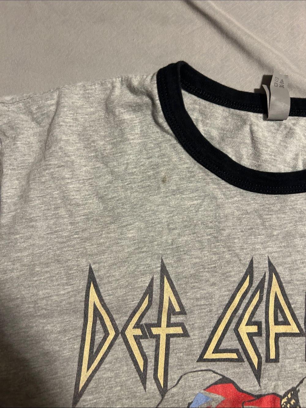Next Level Apparel Def Leppard grey T-shirt w/ dog graphic-size l - Picture 7 of 7